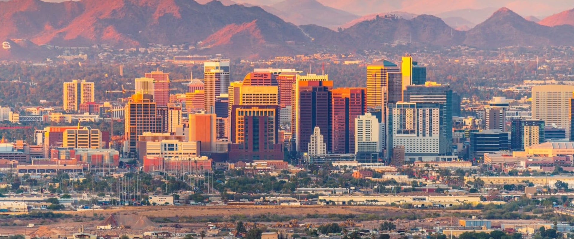 Comparing the Cost of Living in Scottsdale and Phoenix